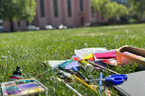 Urban Sketching experimentell – Mixed Media und Collage für draußen